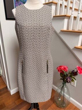 9&Co. Women’s 12 Sleeveless Tweed Sheath Dress Tan Black White Back Zip